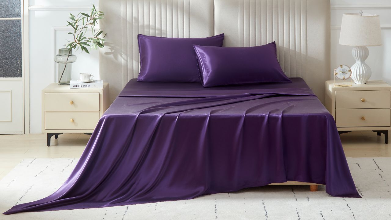 Mulberry Park Silks Associate Brand Manager Featured in Wired, "Why a Higher Thread Count Isn't Always Better"