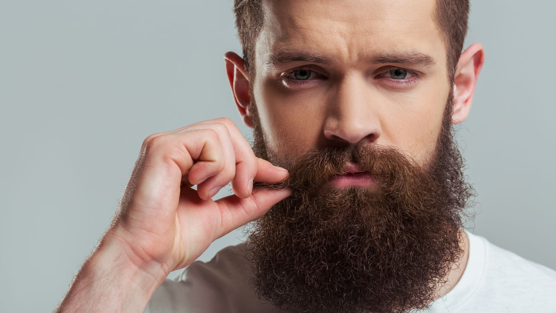 Beauty and the Beard: Sleeping on a Silk Pillowcase is Great for Your Healthy Beard