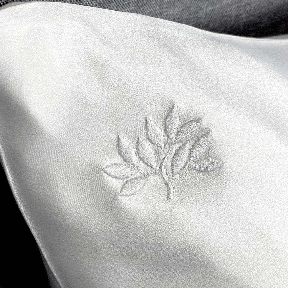 Mulberry Park Silks - 100% 22 momme Silk Signature Gift Set with White Zippered Closure Pillowcase - Embroidery Detail